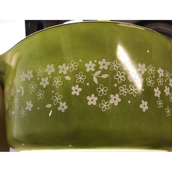 Vintage PYREX CRAZY DAISY SPRING BLOSSOM 475-B CASSEROLE & LID 2 1/2 Qt. - Picture 7 of 12